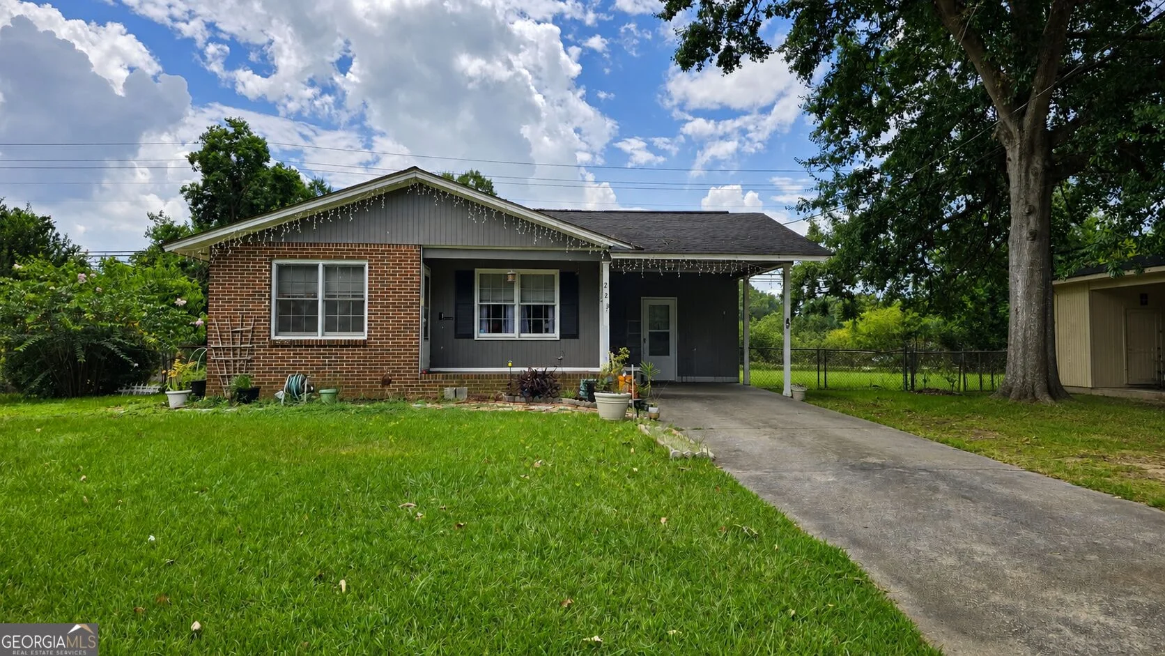 223 Meadowridge Drive