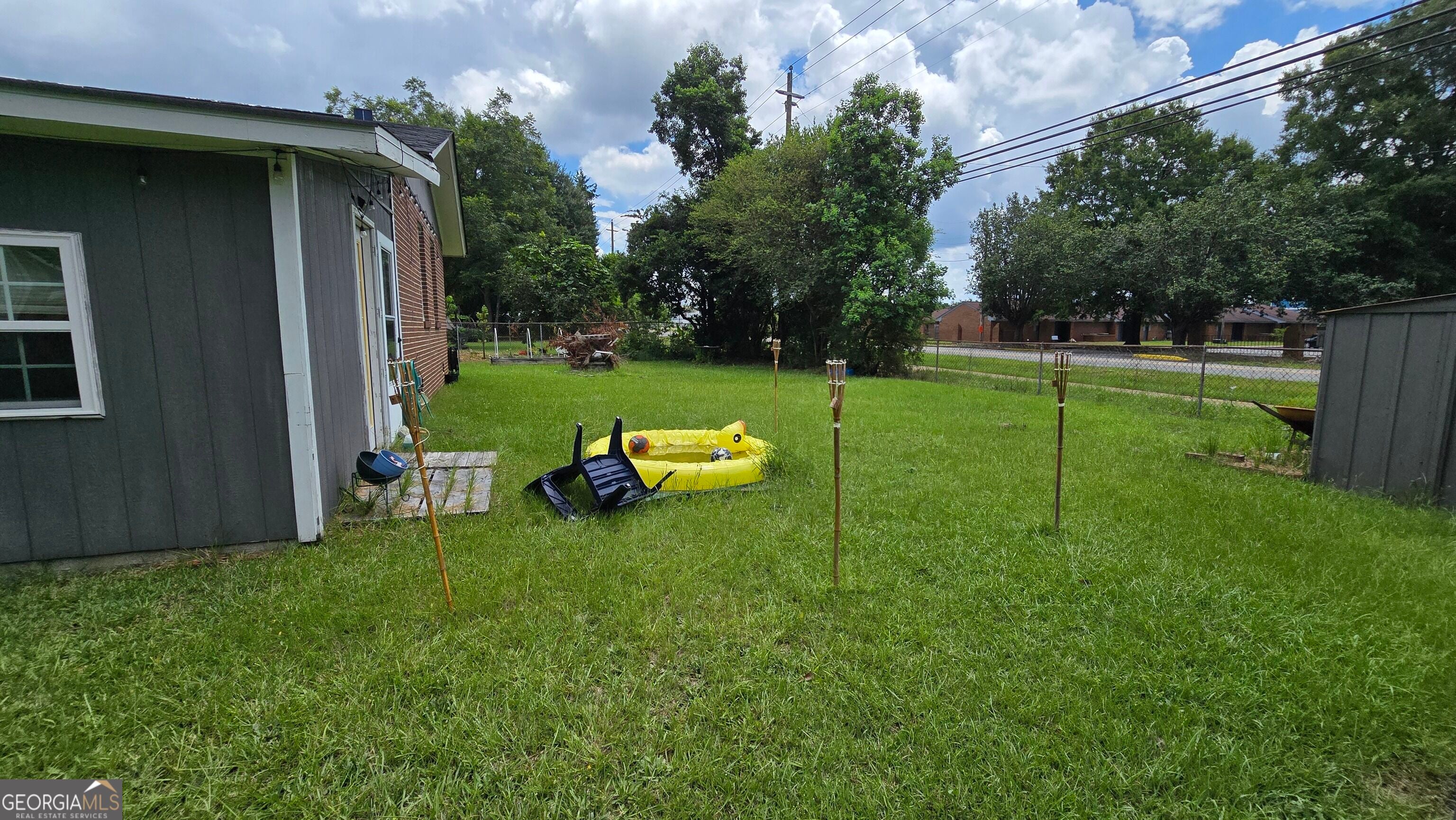 223 Meadowridge DR