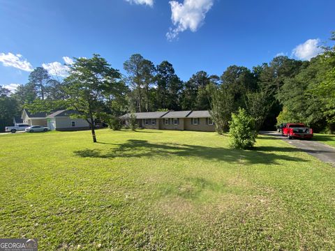 Single Family Residence in Cochran GA 127 Morris Drive.jpg