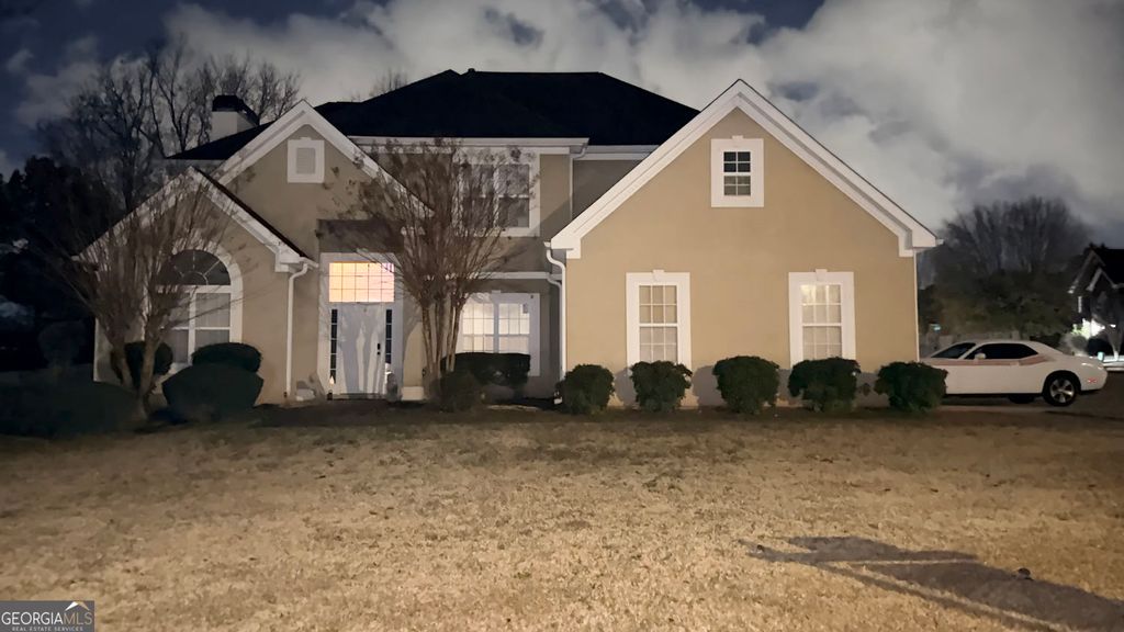 Photo of 646 Autumn Leaf Circle, McDonough, GA 30253 (MLS # 10656303)