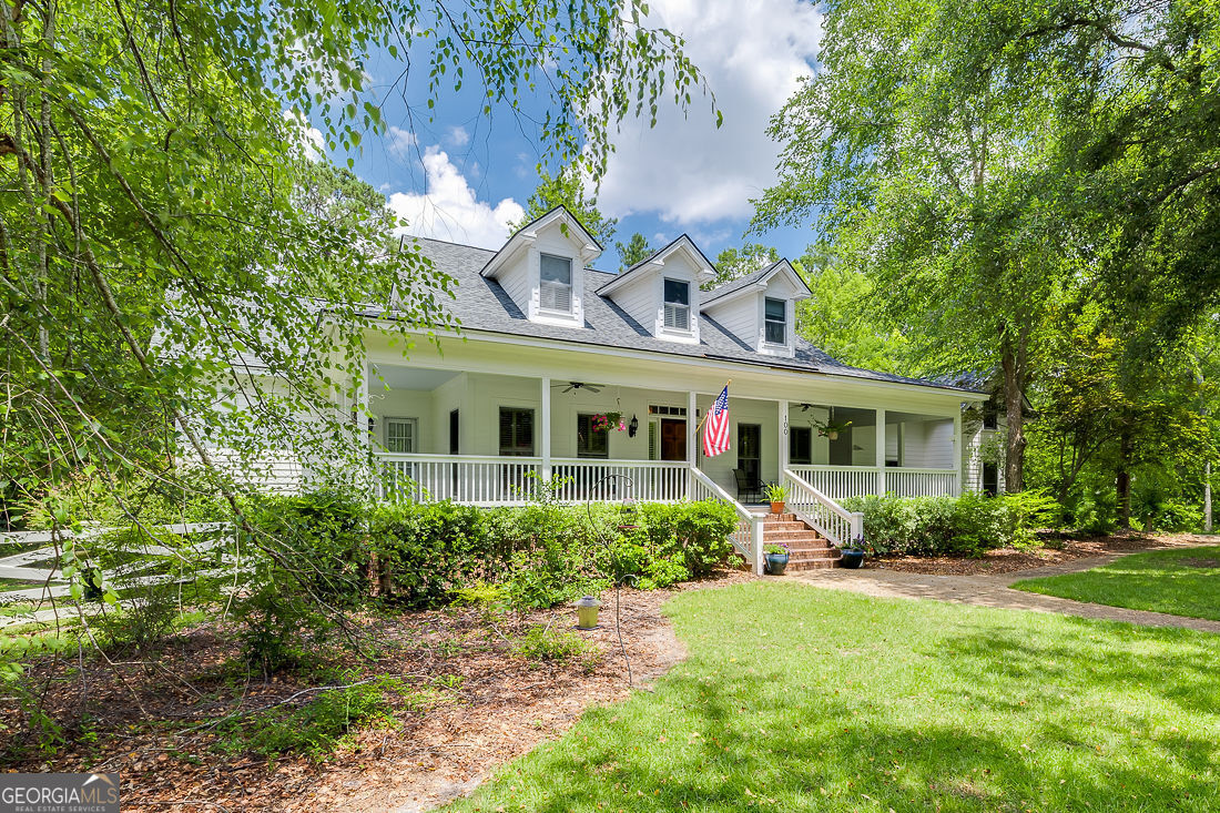 100 Cambridge DR