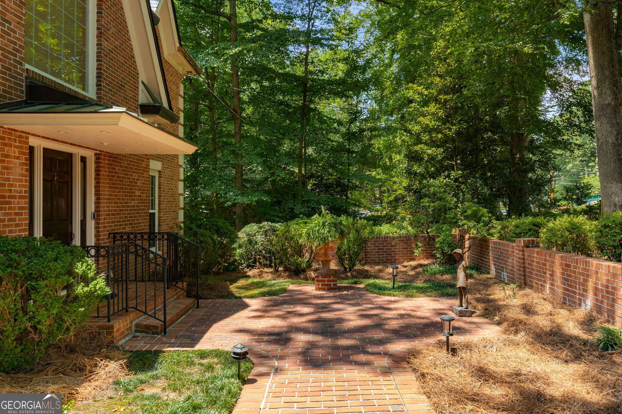 1894 Breckenridge DR NE