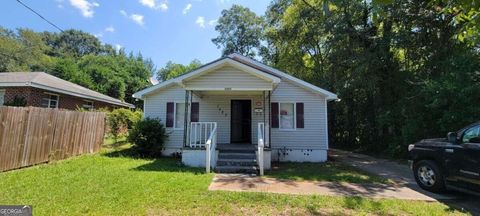 Single Family Residence in Macon GA 1422 Helon Street.jpg