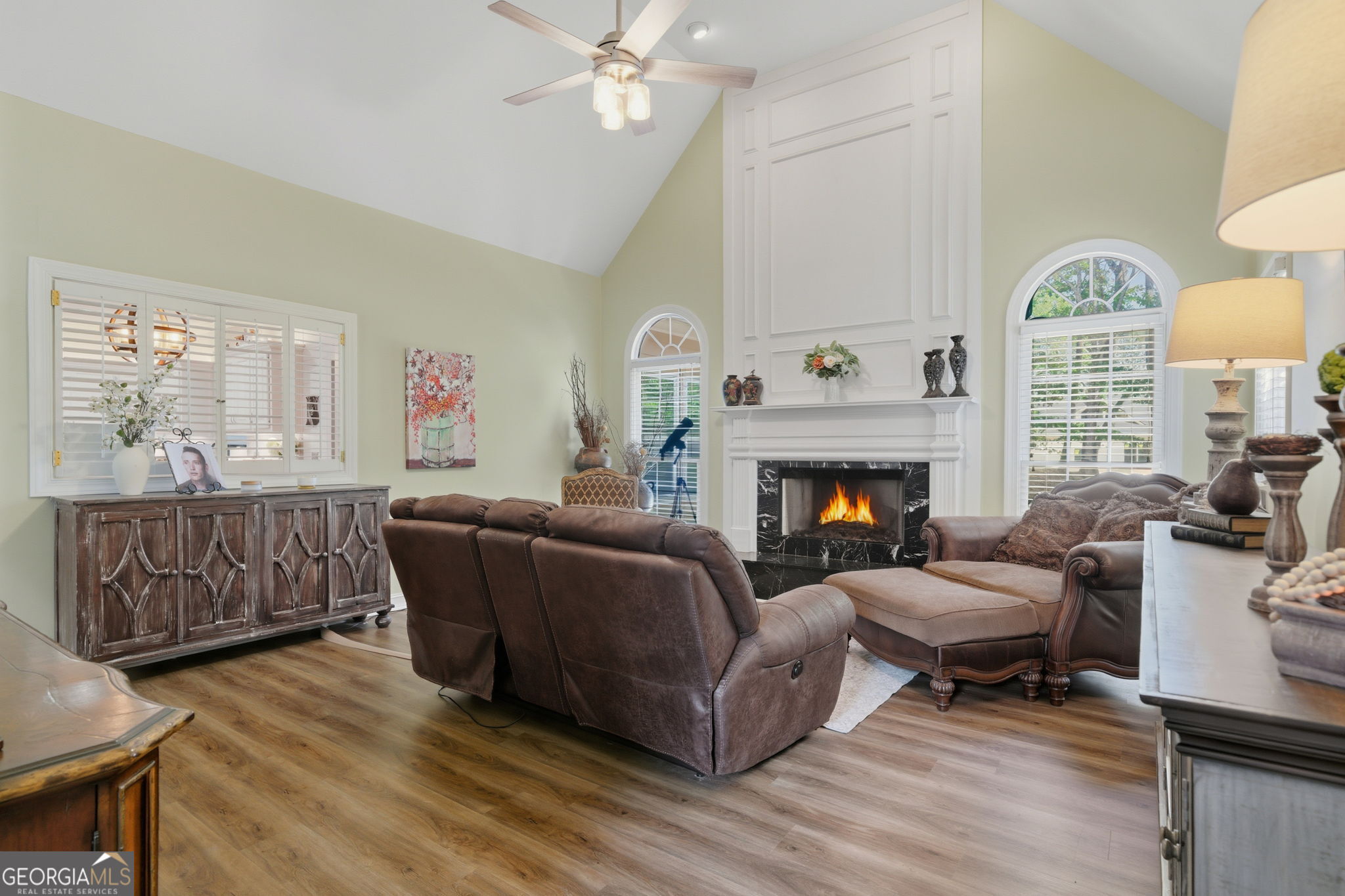 2638 Waters Edge DR