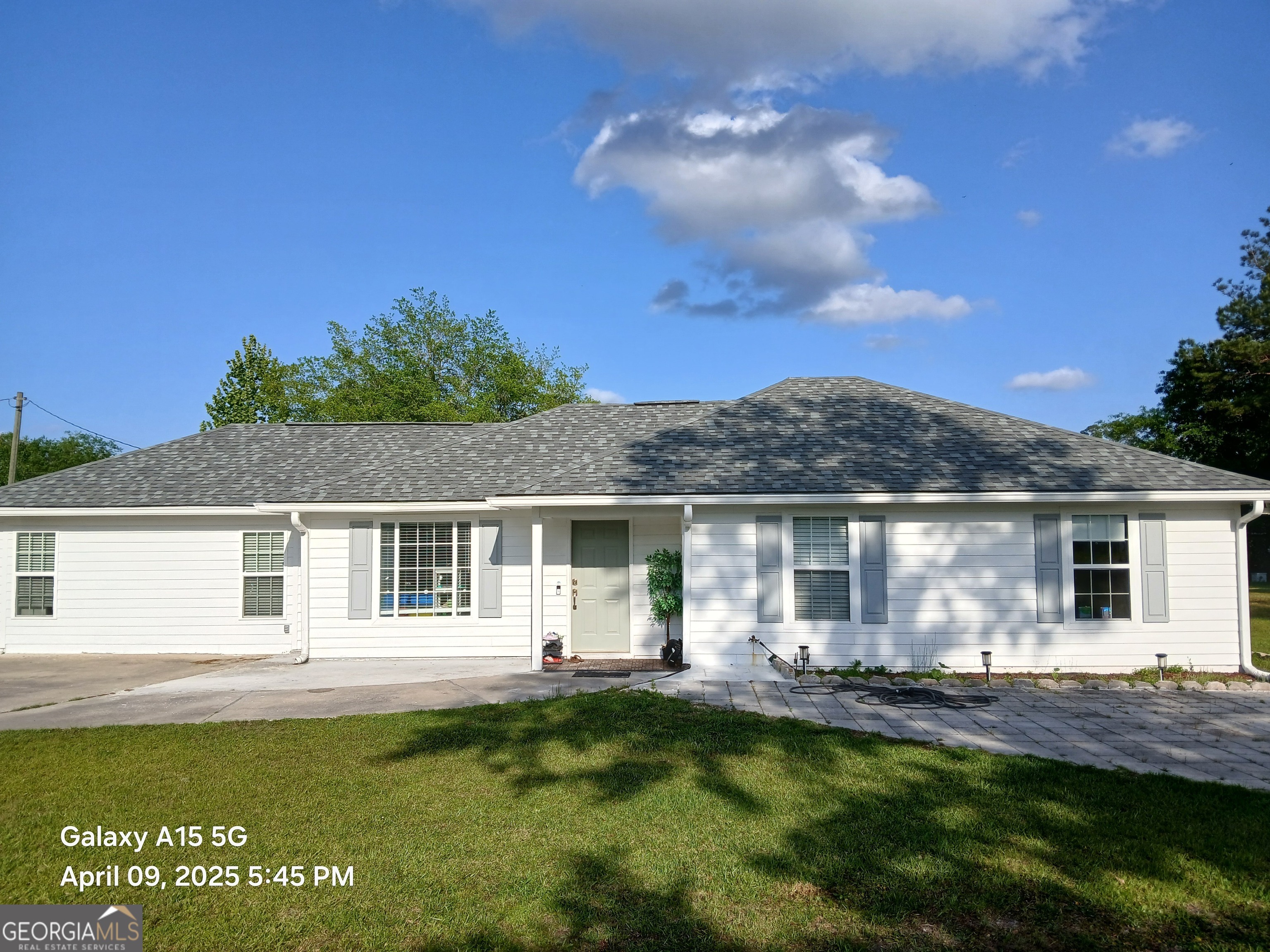 Listing image 4