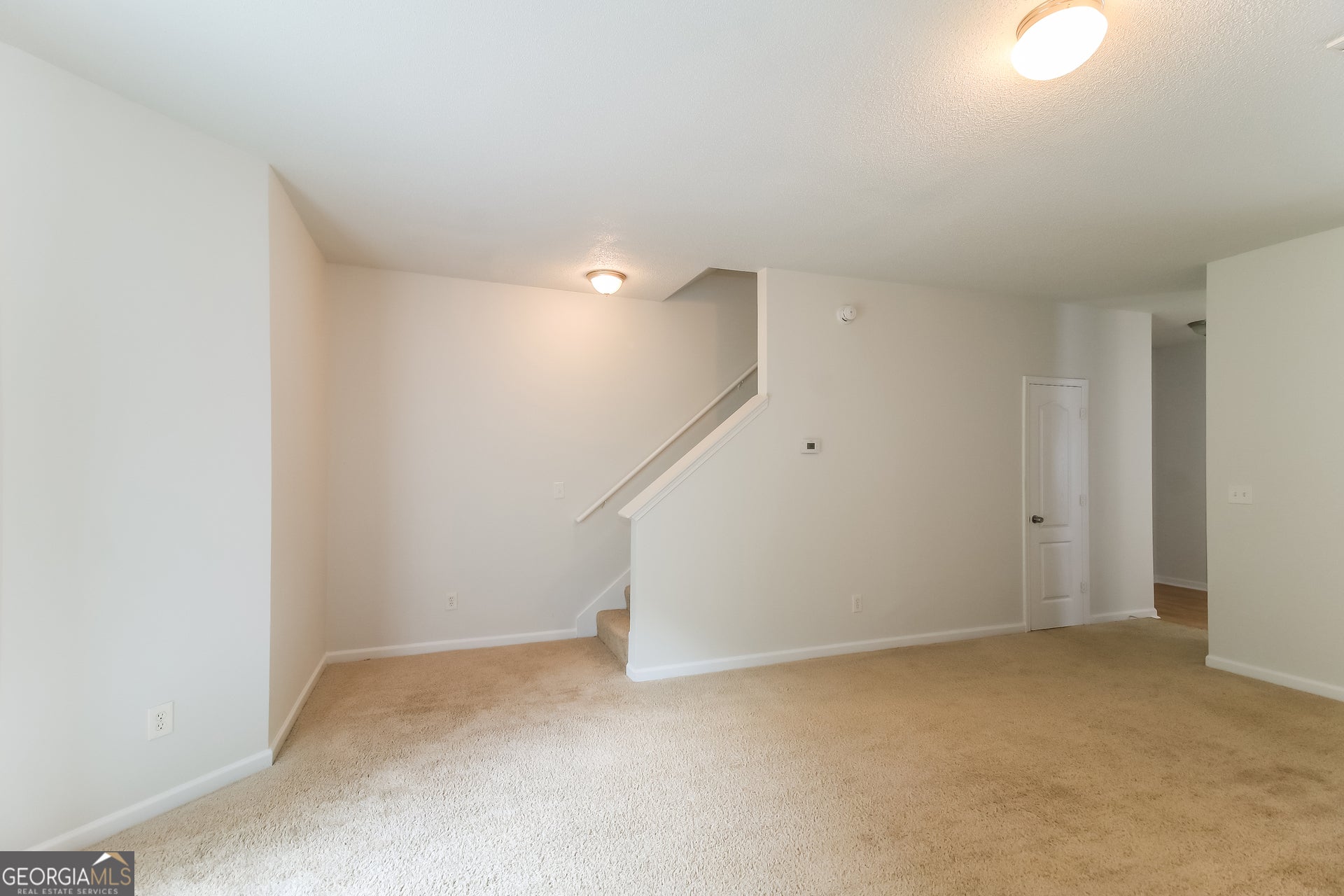 6090 Oak Bend CT