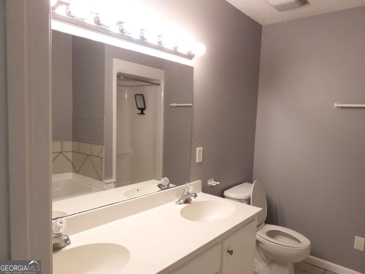 Brunswick, Georgia 31520, United States, 6 Bedrooms Bedrooms, ,4 BathroomsBathrooms,Residential,Active,236960