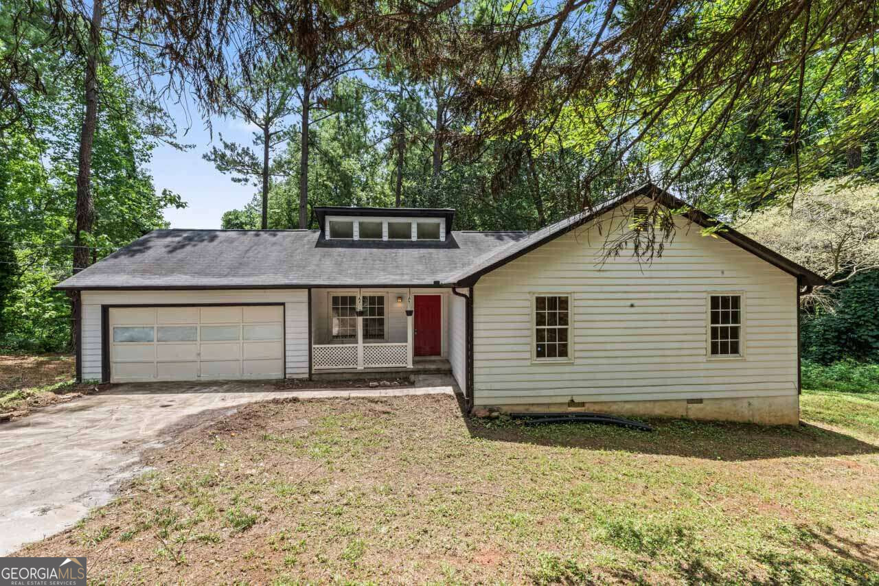 3 bed/2 bath ranch home in quiet neighborhood in Stockbridge! BRAND NEW HVAC - A/C and FURNACE! Would make a great starter home or investment property! Great short term or long term rental! Rear deck is great for entertaining! Skylights in living room and master bathroom! Close to major highways! Come see it before its too late!