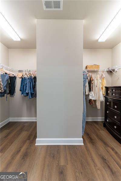 Hickory Manor - Residential