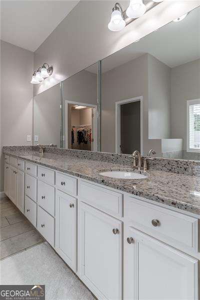 Hickory Manor - Residential