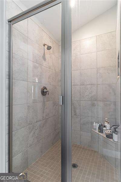 Hickory Manor - Residential