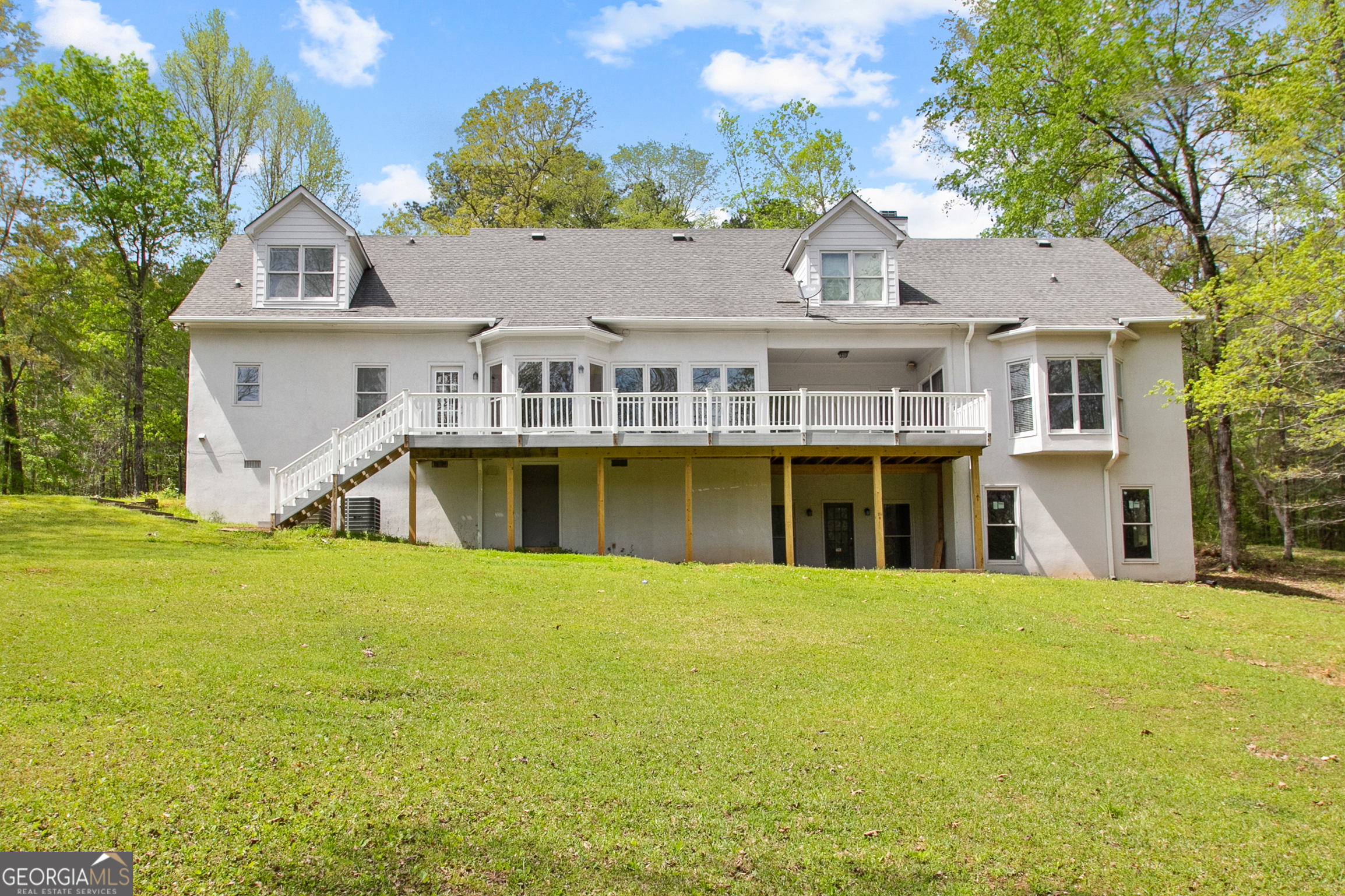 125 Tumbling Shoals DR