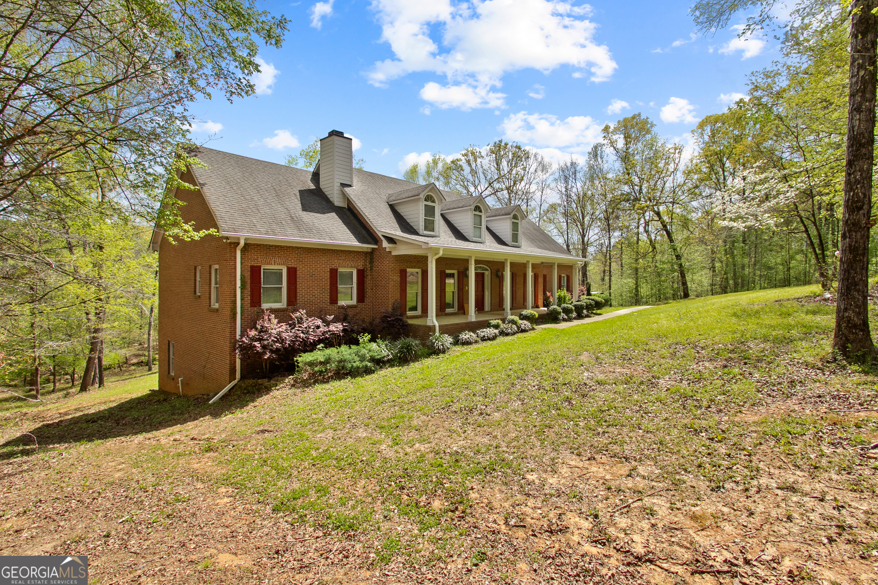 125 Tumbling Shoals DR