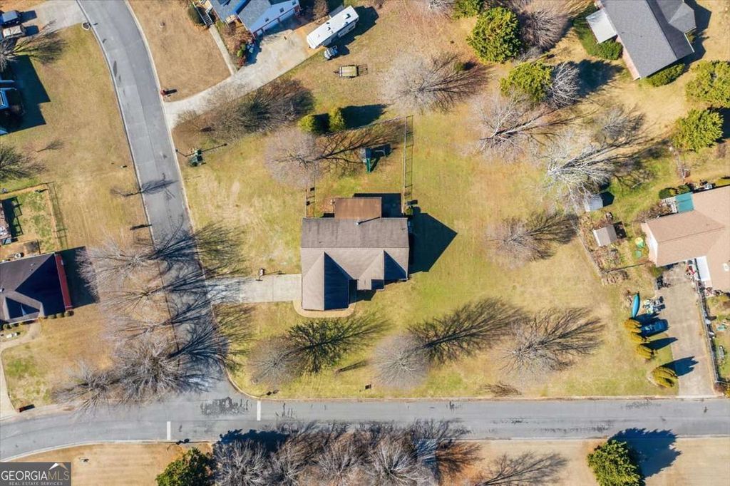 Photo of 37 Heather Cir, Cave Spring, GA 30124 (MLS # 10680422)