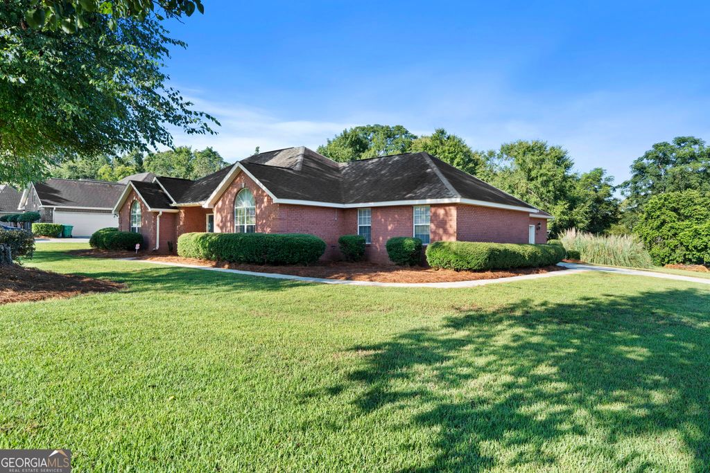 Photo of 116 Wisteria Dr, Bonaire, GA 31005 (MLS # 10808411)