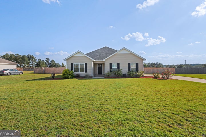 Photo 1 of 51 — 603 Fescue DR, Statesboro, GA 30458