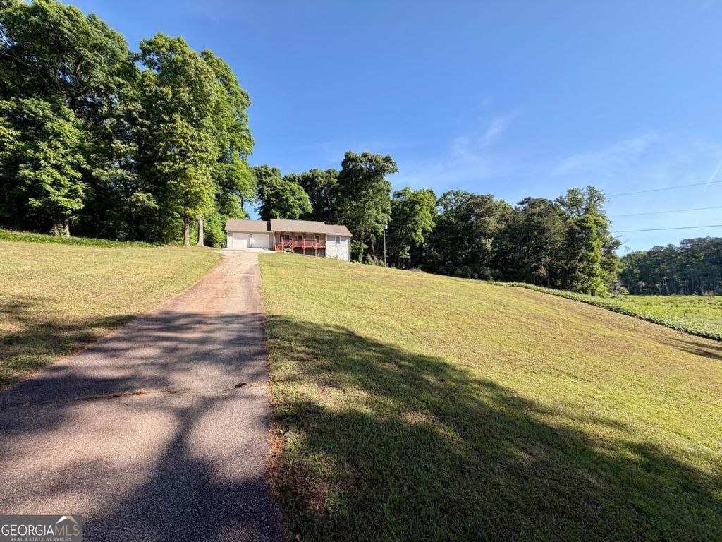 Photo of 285 Lakeshore Drive, Stockbridge, GA 30281 (MLS # 10757262)