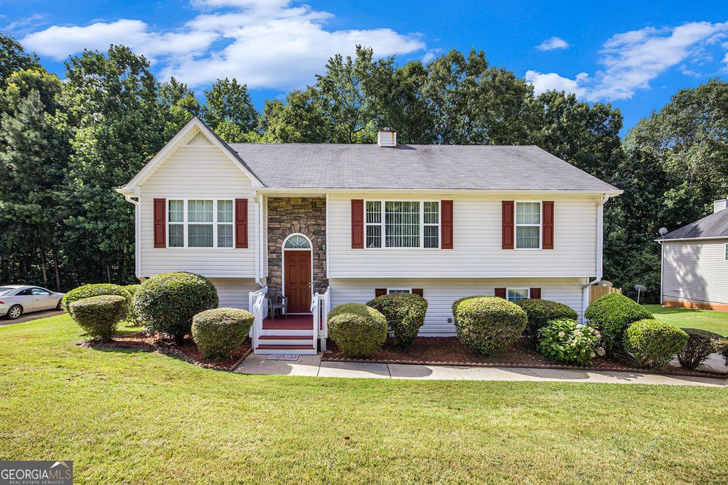 Photo of 1670 Harvest Hill, Douglasville, GA 30134 (MLS # 10657740)