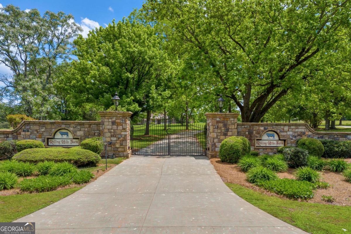 3881 Sims Bridge RD