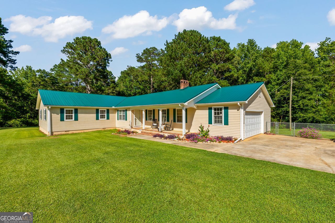 2819 Chestnut Grove RD