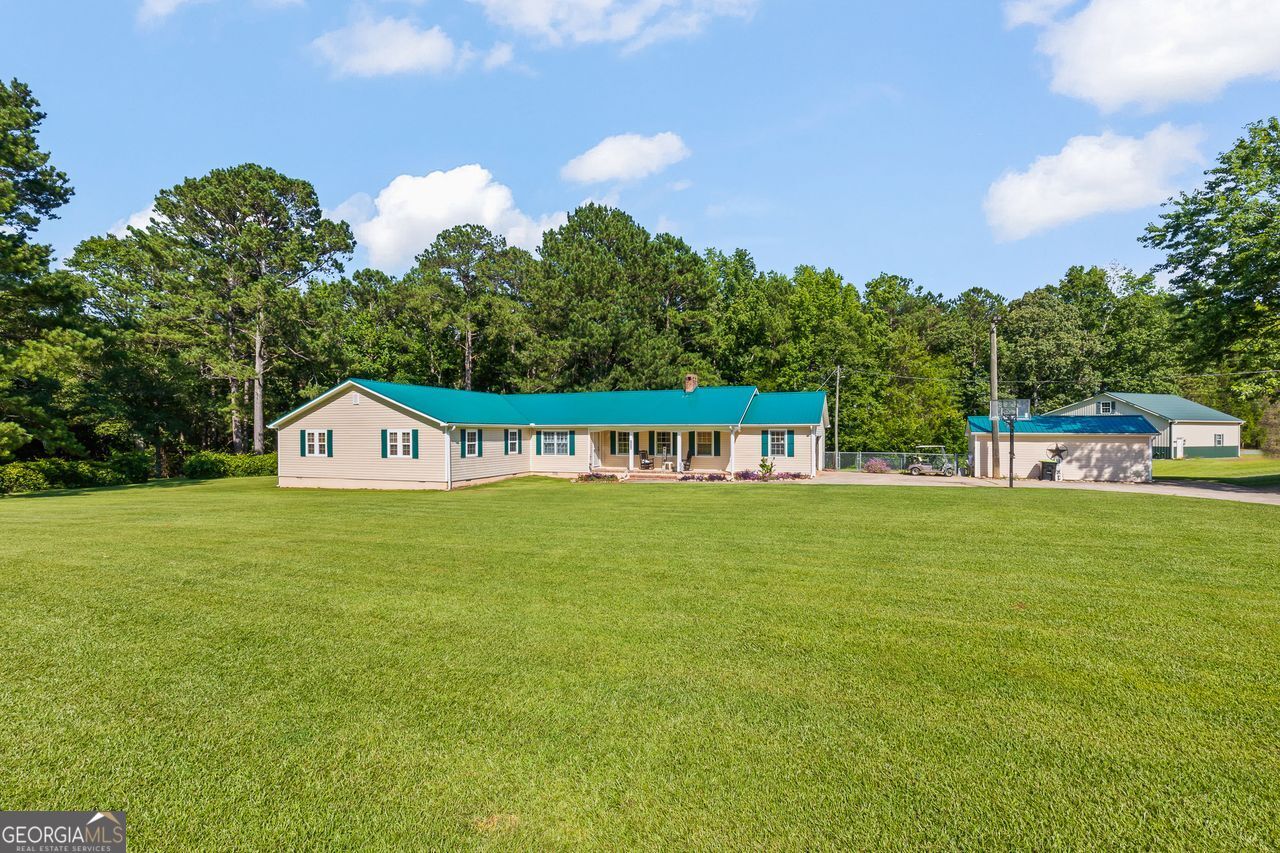 2819 Chestnut Grove RD