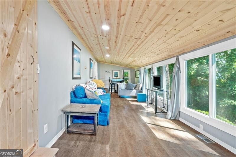 135 Marina CT
