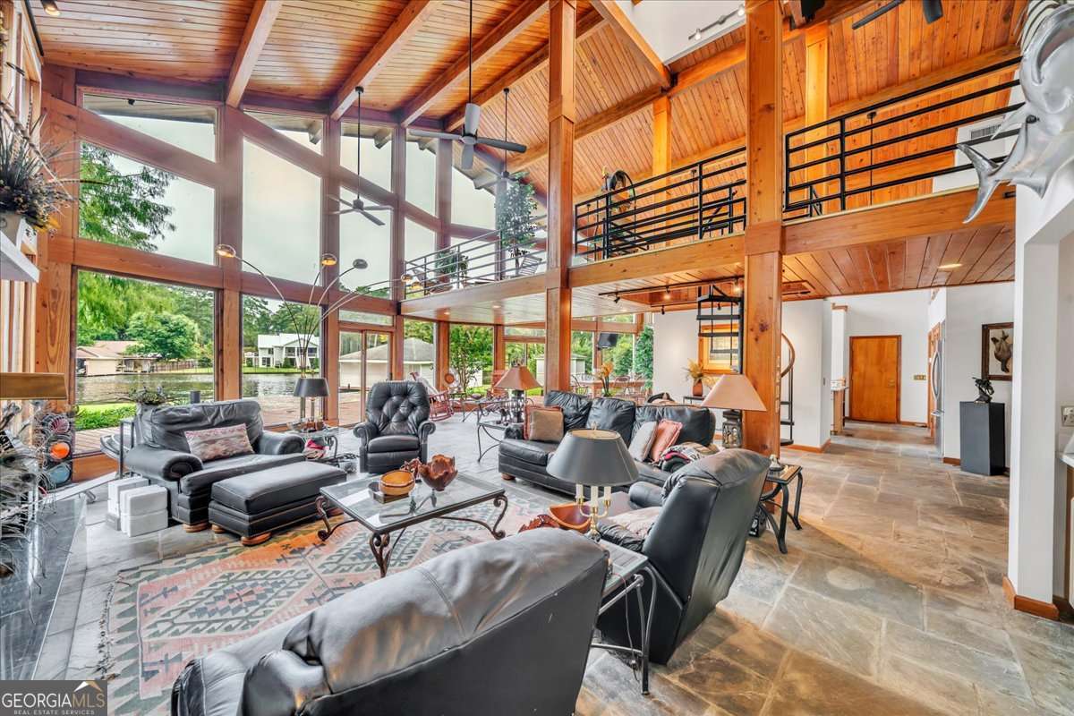 184 Valhalla RD