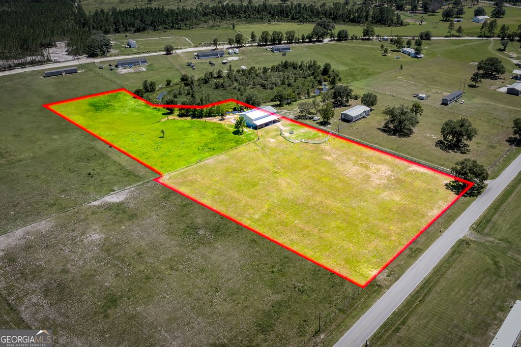 Photo of 310 Farm Road, Saint George, GA 31562 (MLS # 10794689)