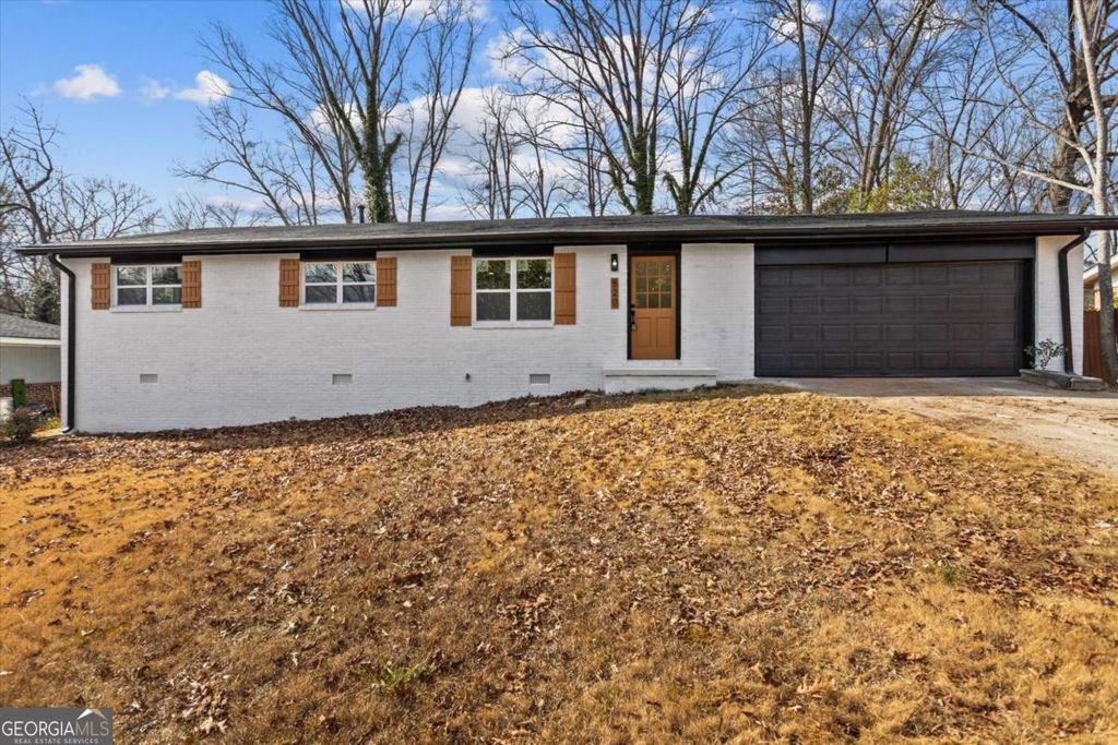 Photo of 520 Stonewood Drive, Stone Mountain, GA 30087 (MLS # 10739893)