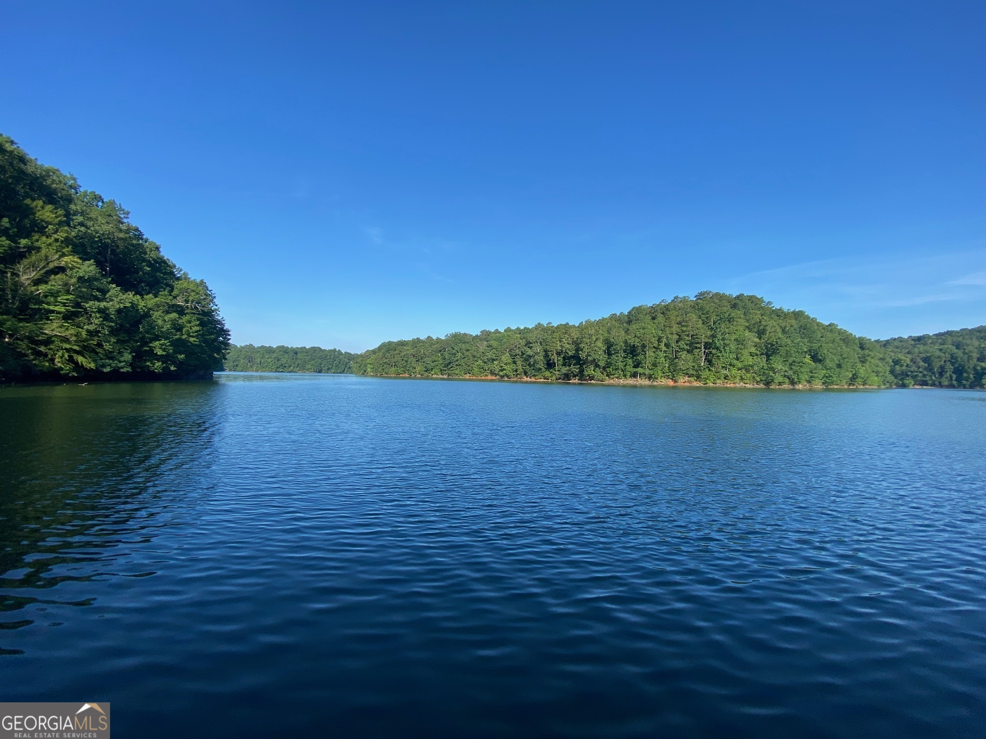 3928 Lake CT