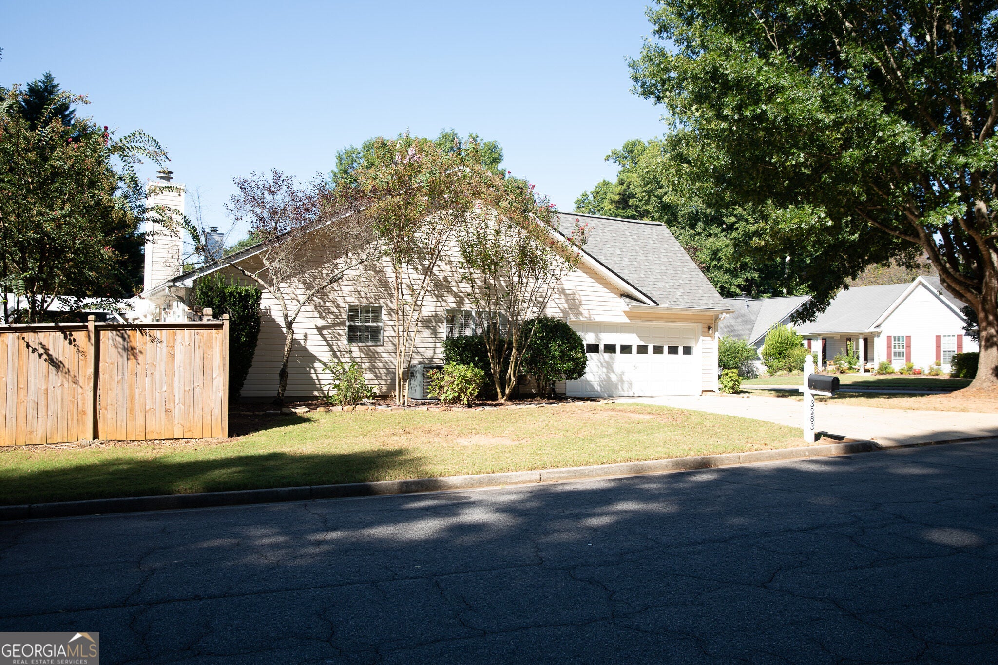 3283 liberty Commons DR
