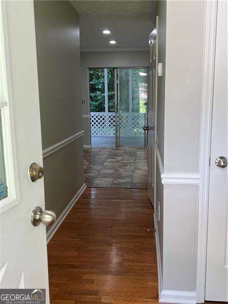 Woodlawn Lake - Residential Lease