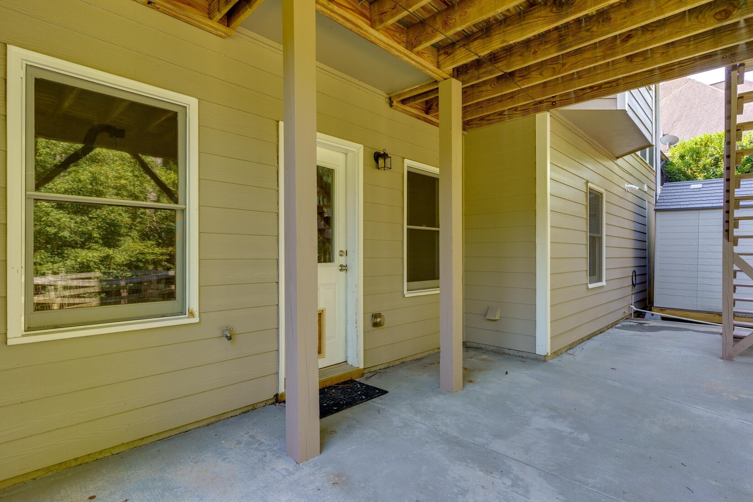 Photo 47 of 76 of 1383 Bentwater DR house