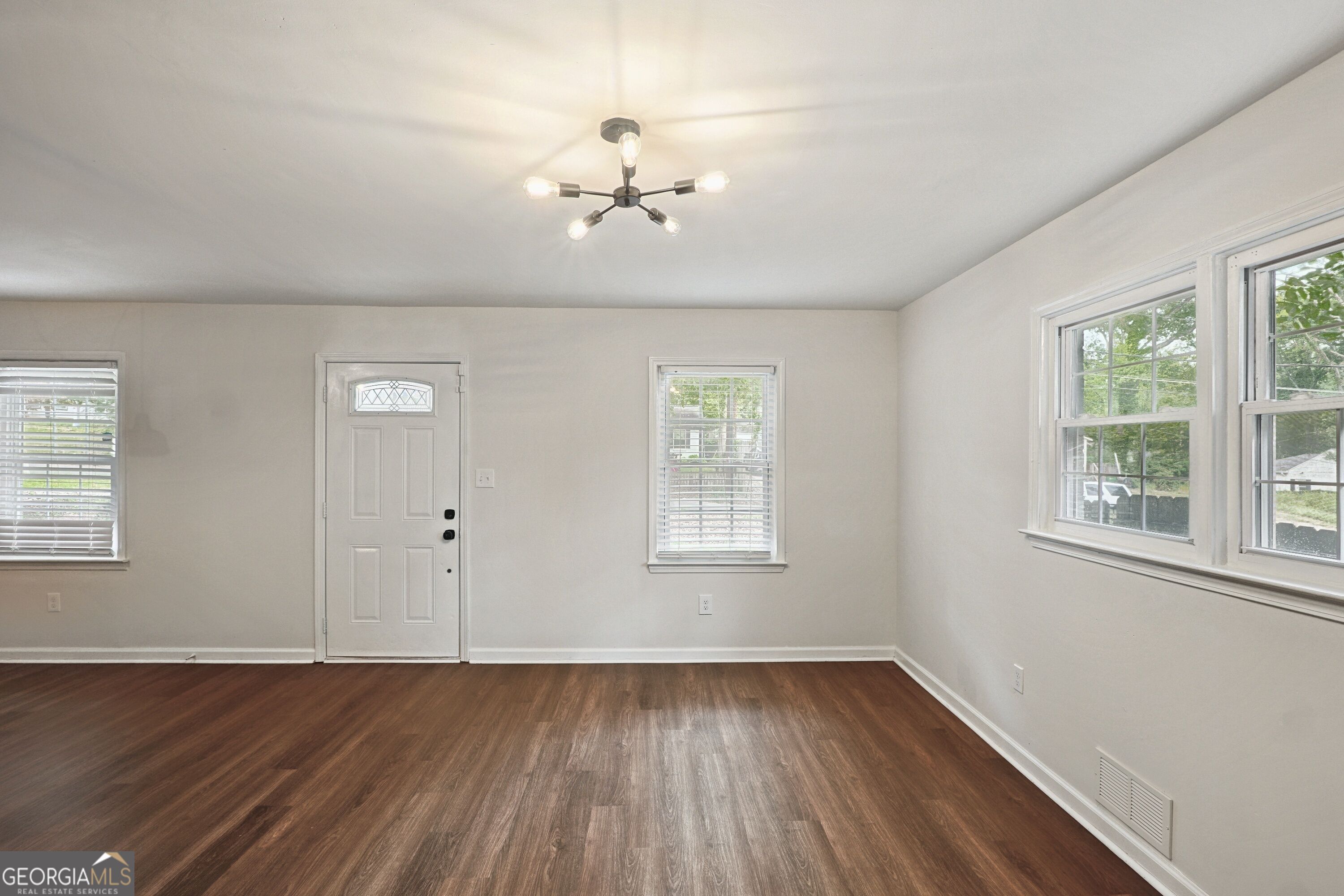 1410 Graymont DR SW