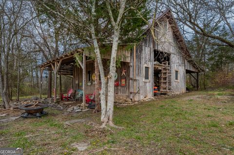 A home in Rising Fawn