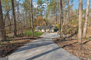 3510 Riviera DR