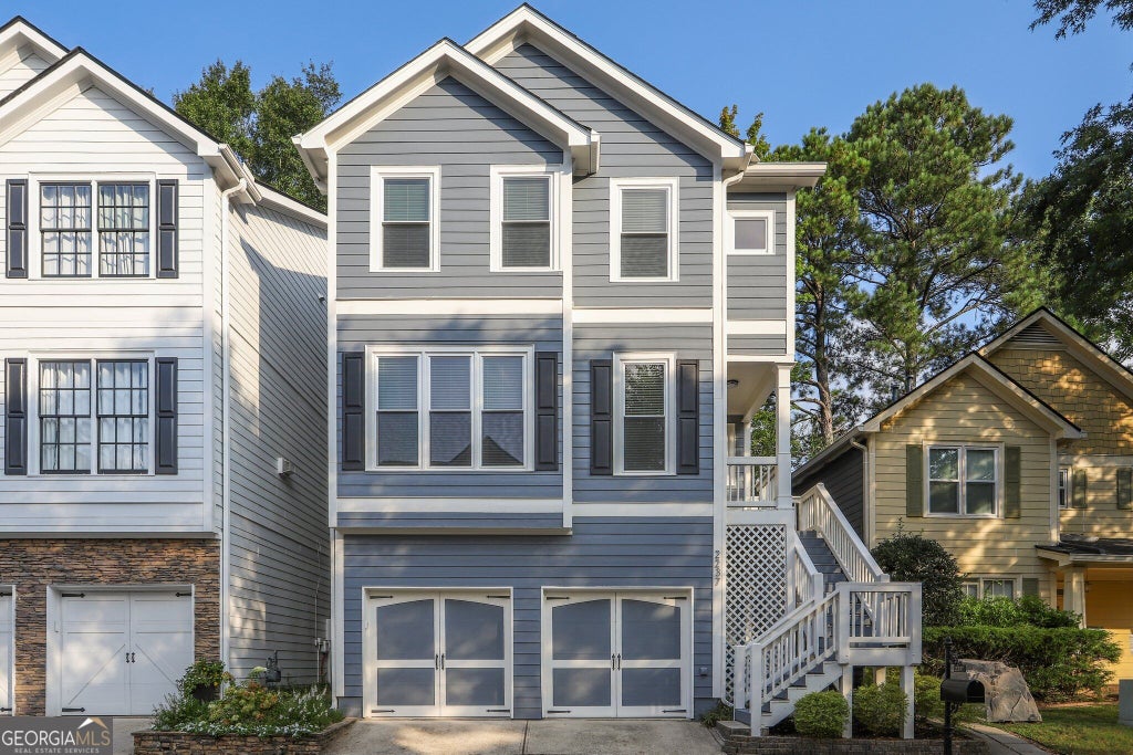 Photo of 2237 Parkview Court NW, Atlanta, GA 30318 (MLS # 10835636)