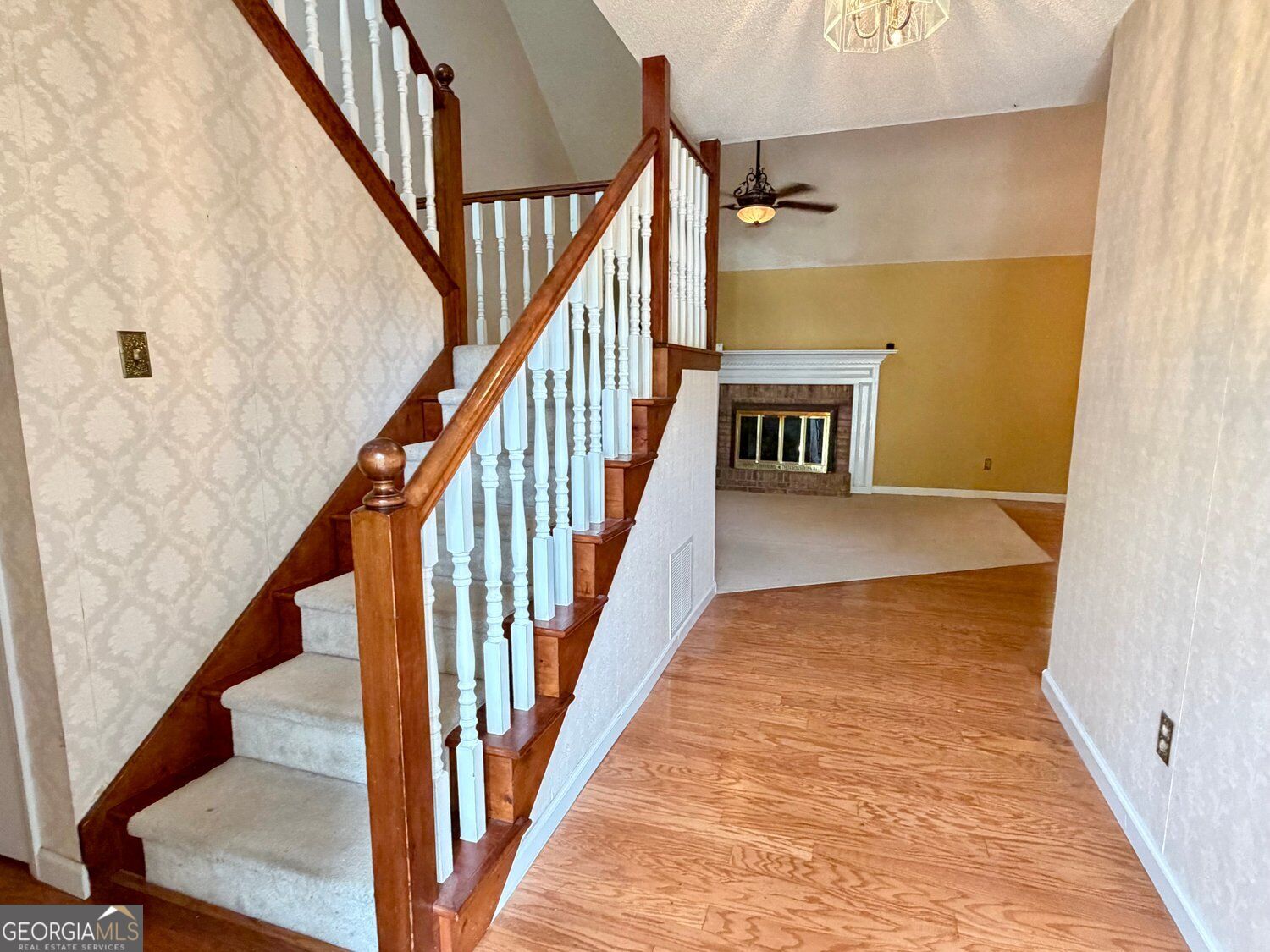3240 Country Walk DR