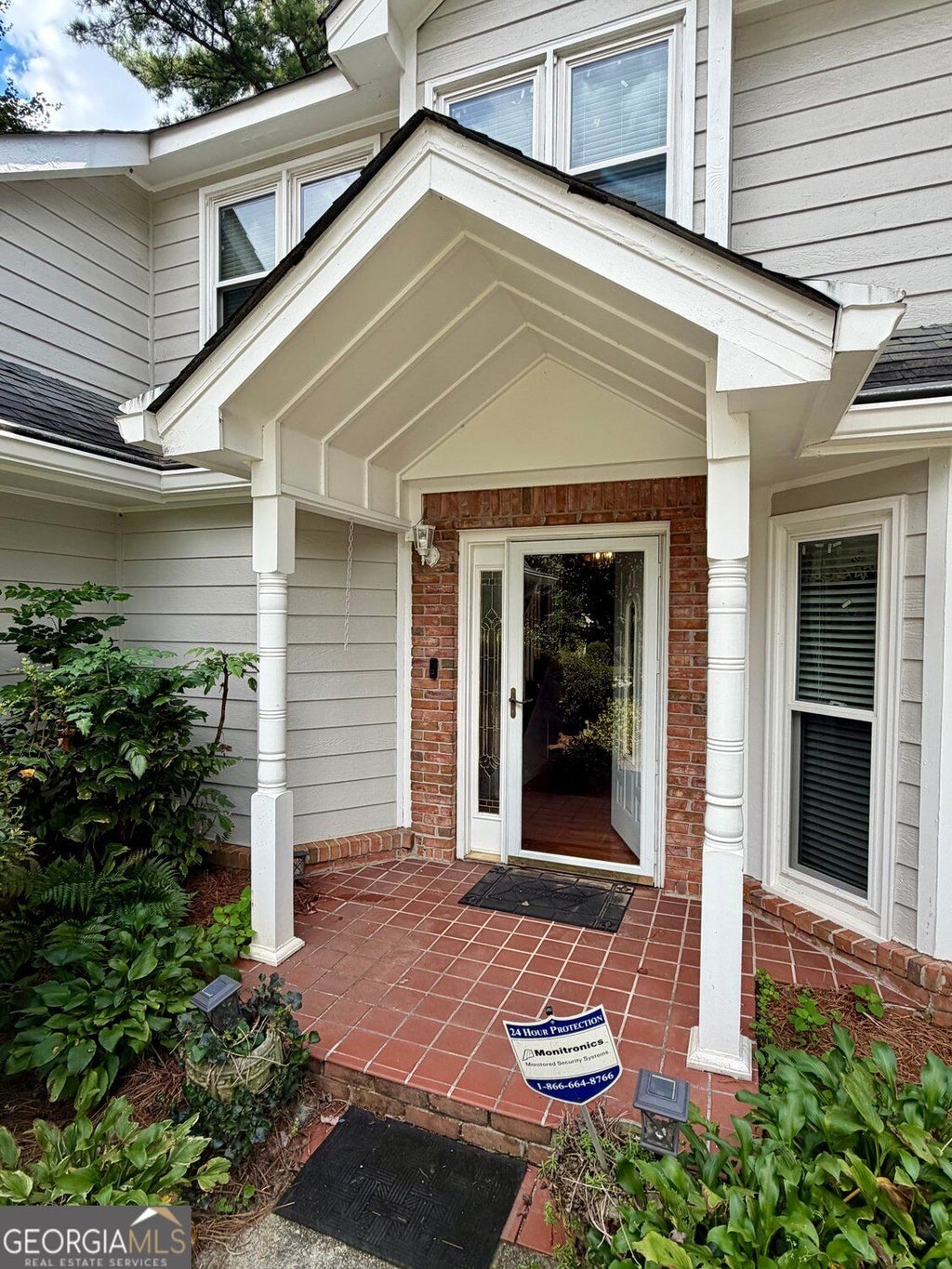 Photo of 3240 Country Walk Drive, Powder Springs, GA 30127 (MLS # 10849376)