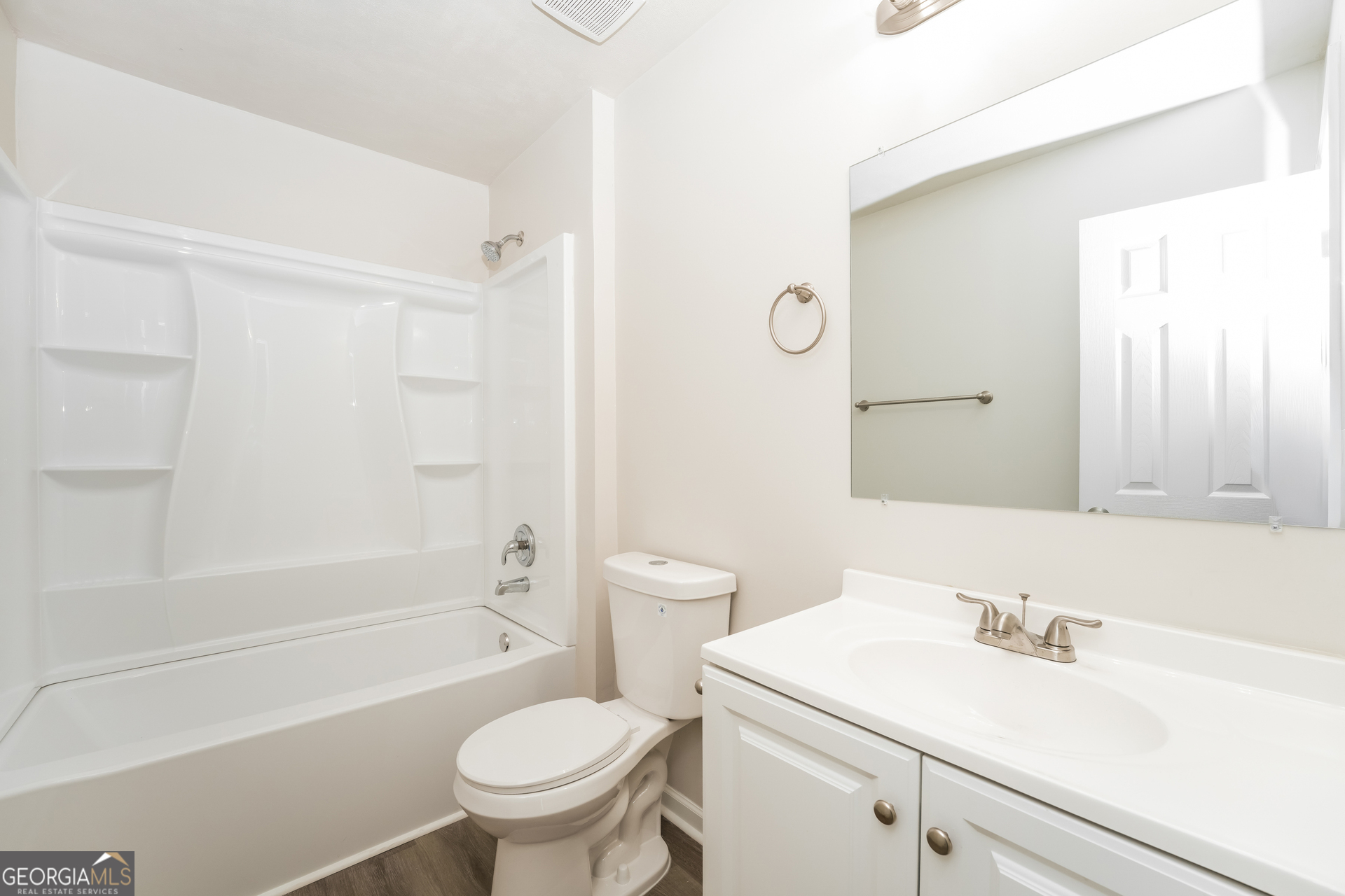 KENNONS RIDGE - Residential Lease