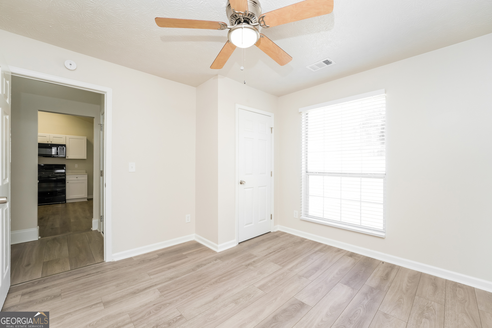 KENNONS RIDGE - Residential Lease