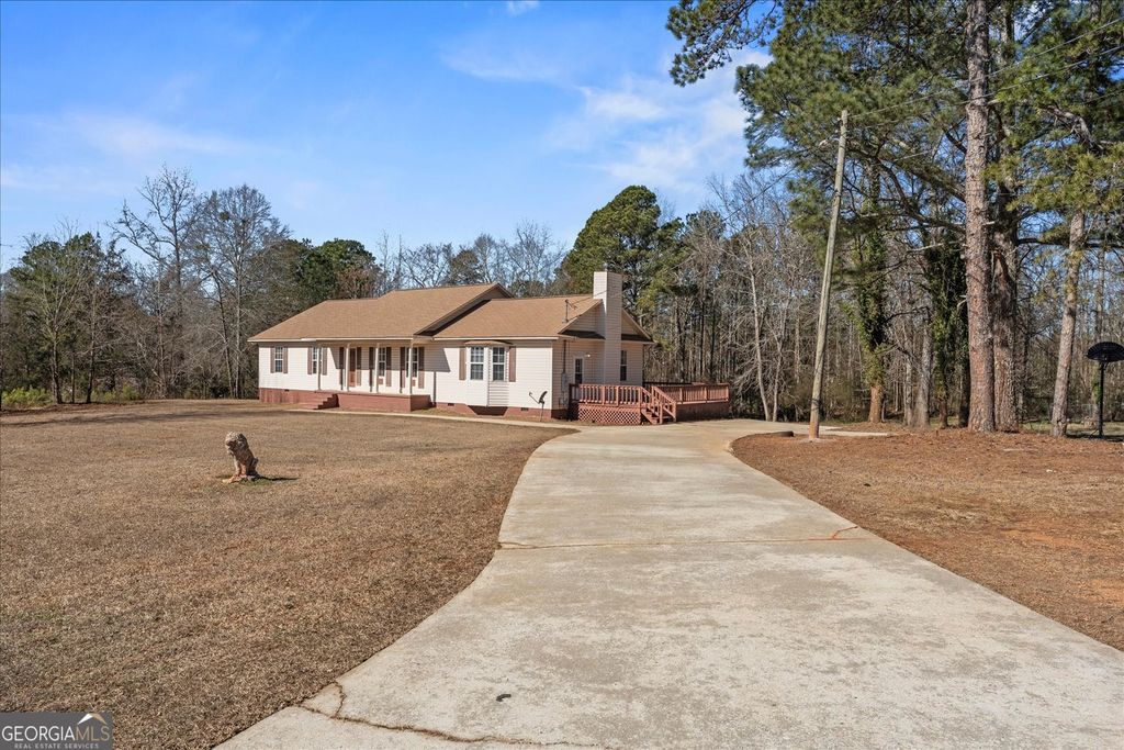 Photo of 1328 Ward Drive, Elberton, GA 30635 (MLS # 10696719)