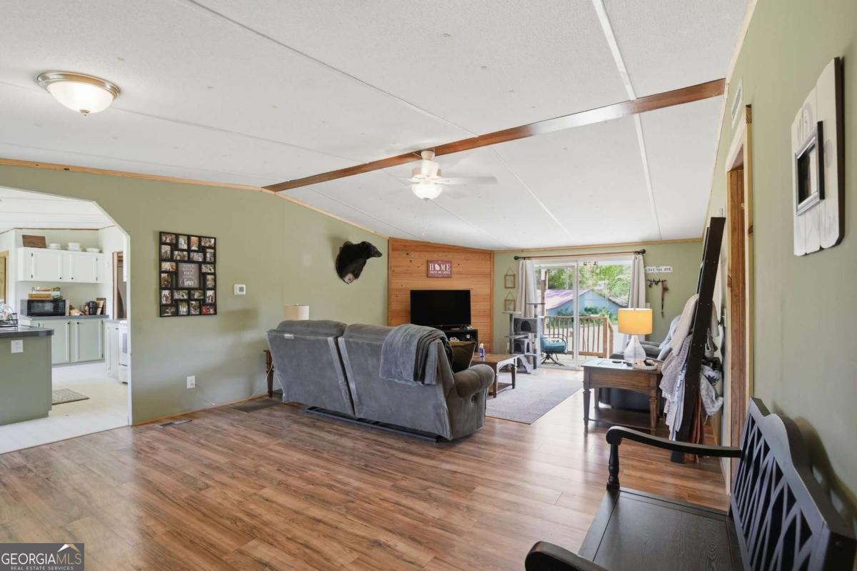 1549 Major Abercrombie CIR