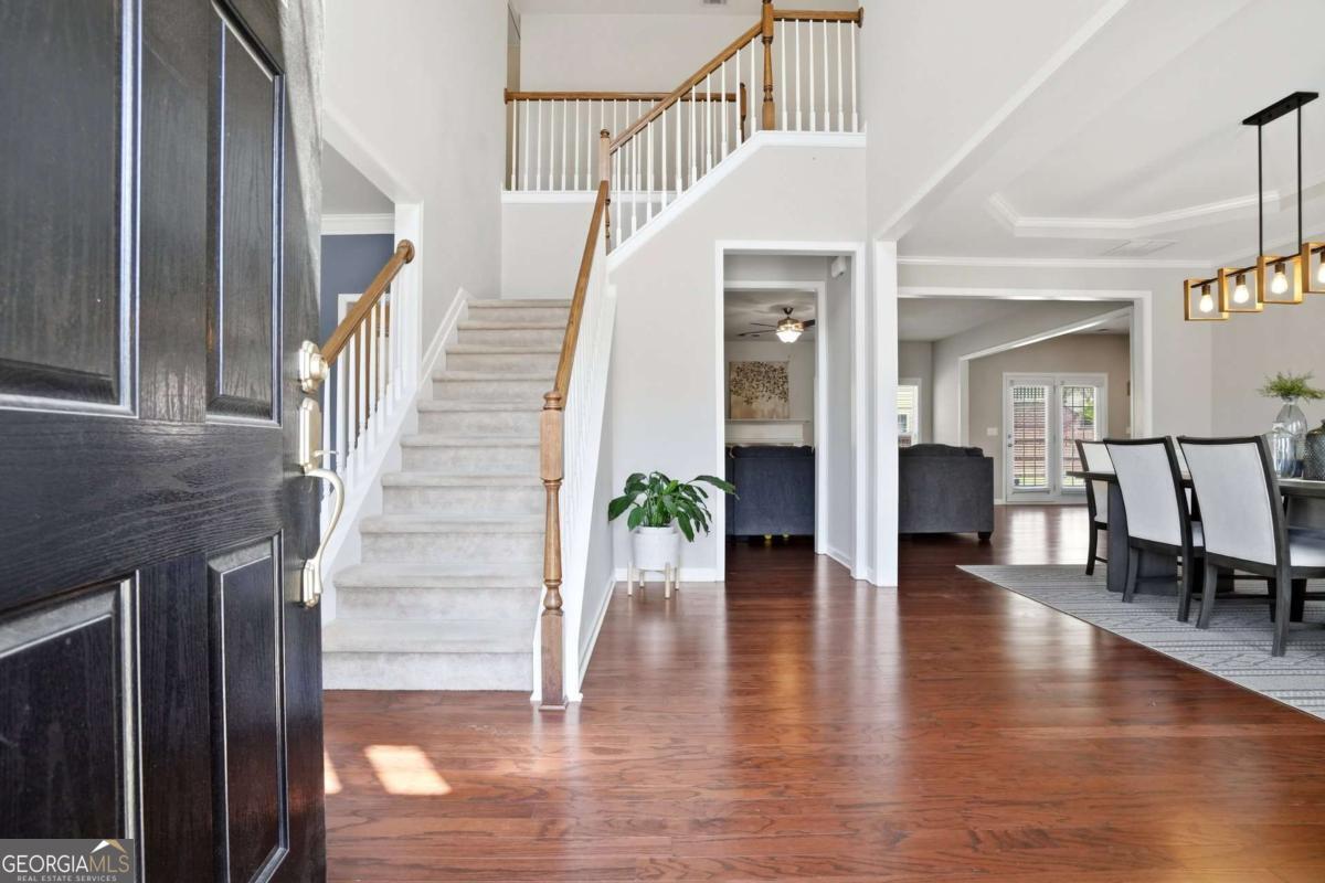 2545 Wainwright WAY
