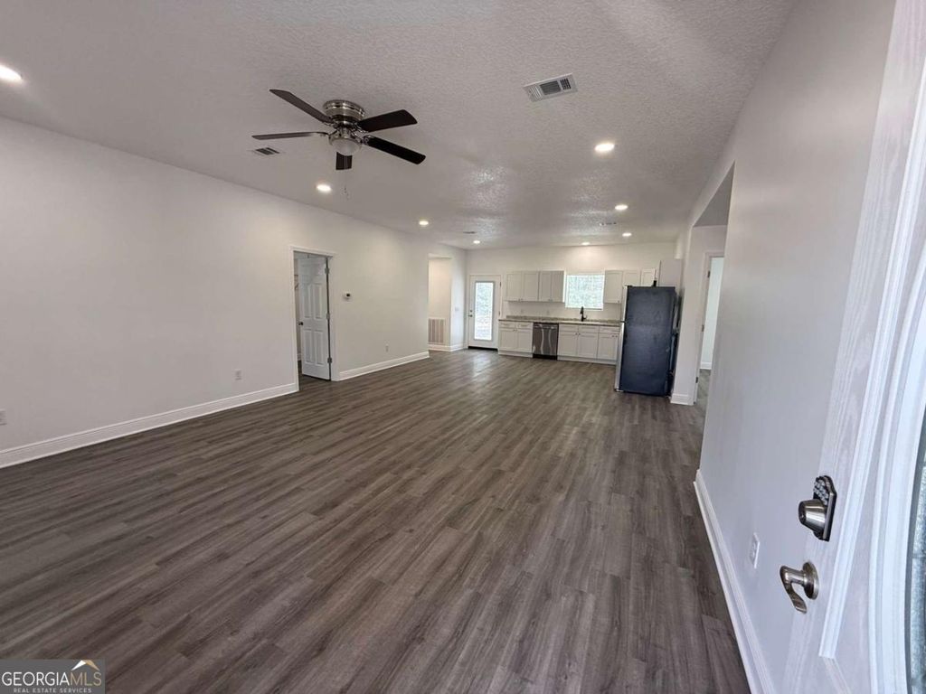 Photo of 121 Hawks Place, Waynesville, GA 31566 (MLS # 10737557)