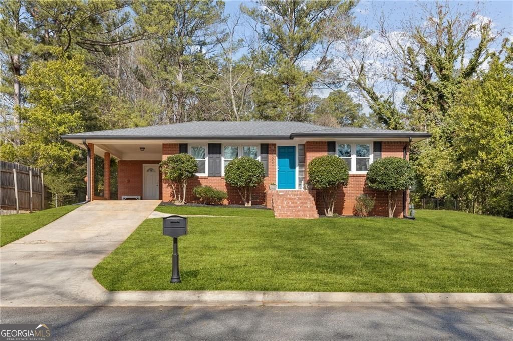 Photo of 3650 Ashwood Drive SE, Smyrna, GA 30080 (MLS # 10701845)