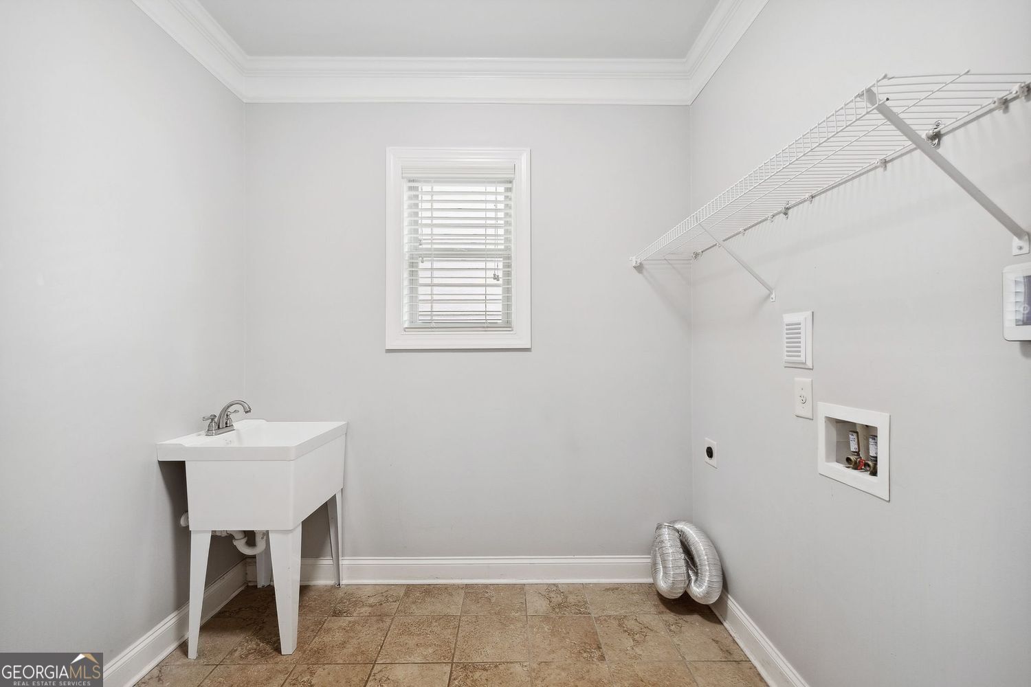 Roswell, Georgia 30076, United States, 4 Bedrooms Bedrooms, ,4 BathroomsBathrooms,Residential,Active,152544