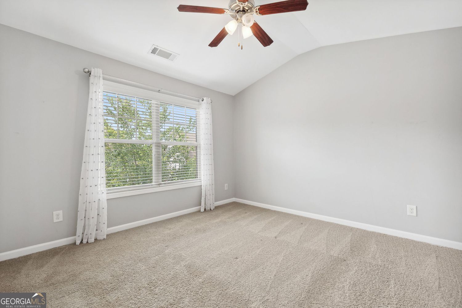 Roswell, Georgia 30076, United States, 4 Bedrooms Bedrooms, ,4 BathroomsBathrooms,Residential,Active,152544