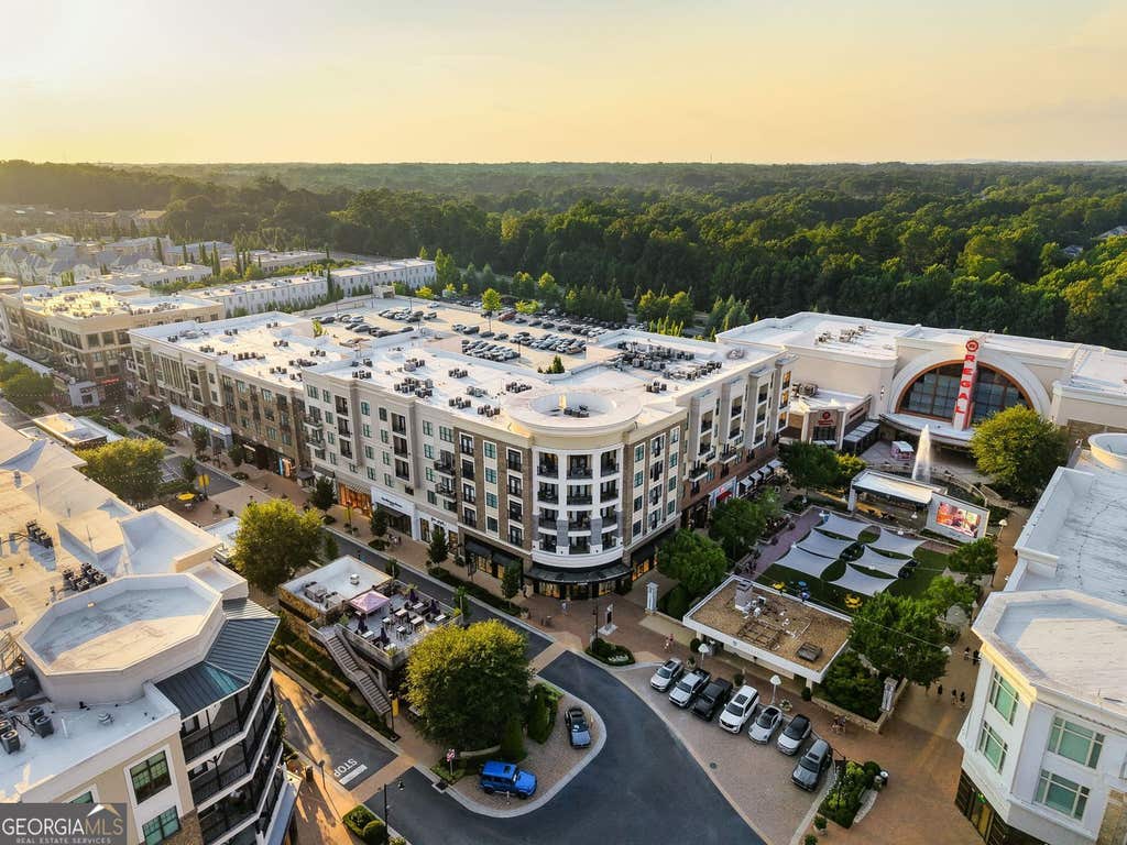 Photo of 5243 Wellsley Bend, Alpharetta, GA 30005 (MLS # 10815650)