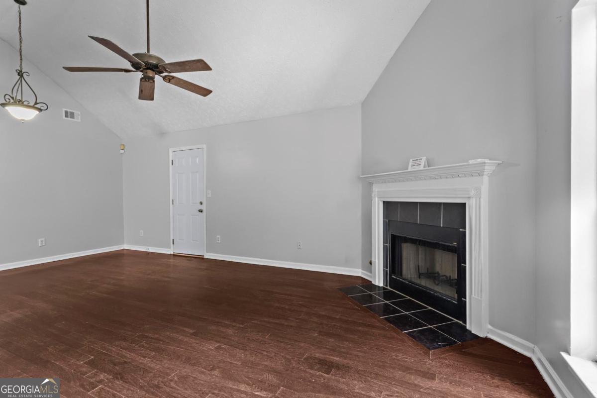 5721 Hidden Brook CIR